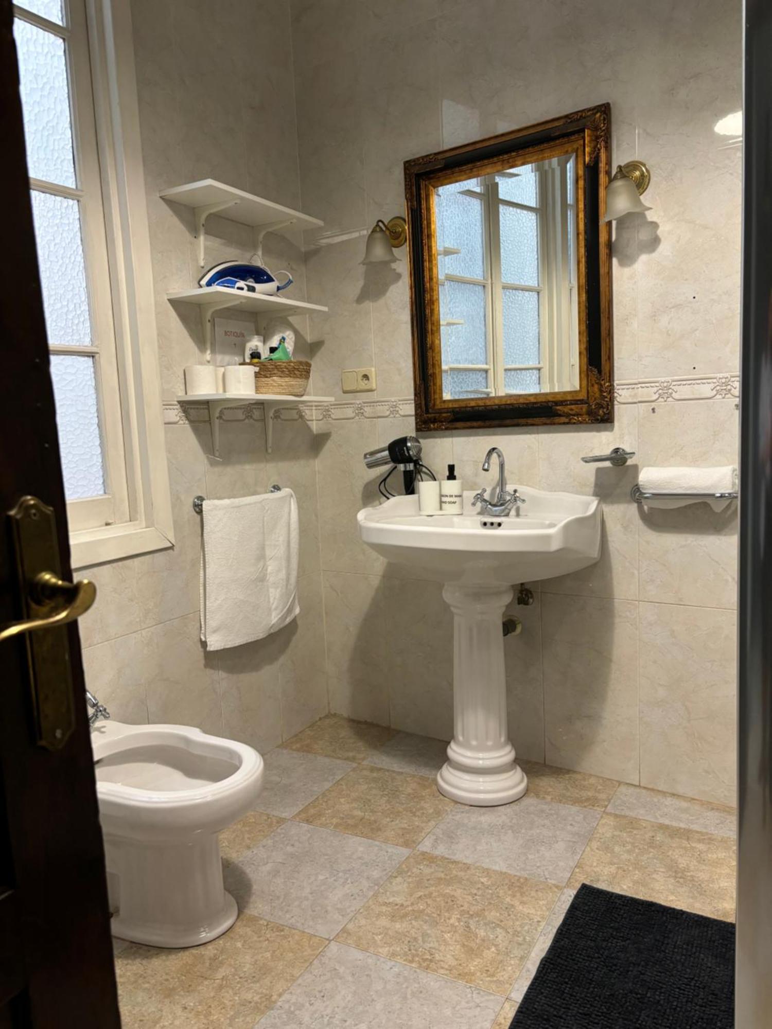Apartamento en el Centro histórico de Málaga Esterno foto